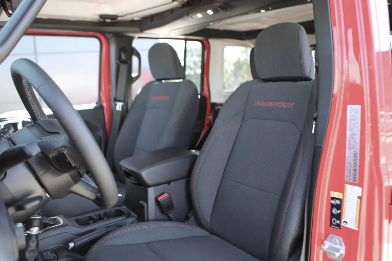 Jeep Wrangler - Image 24