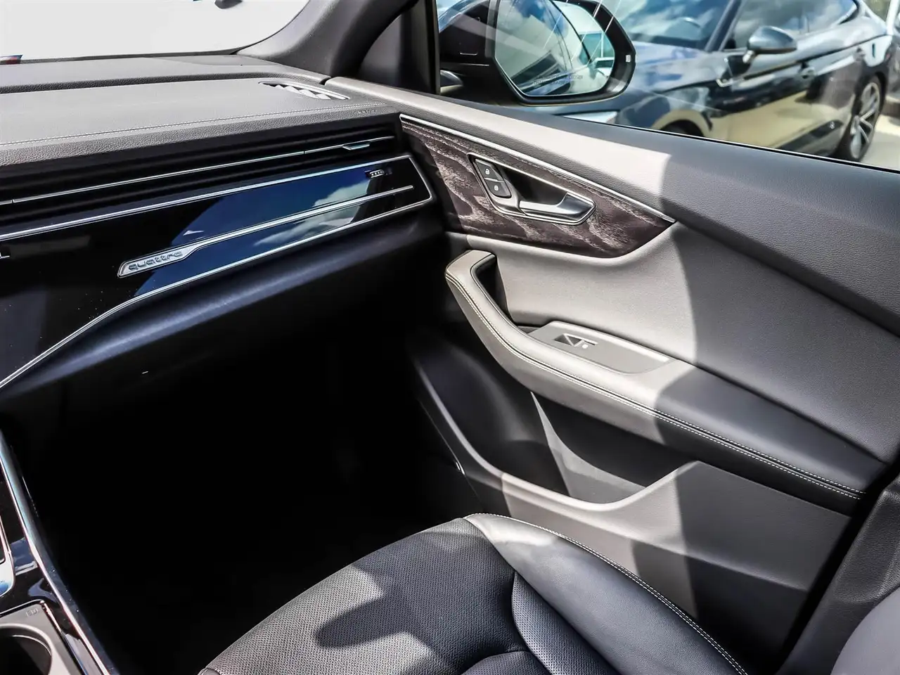 Audi Q8 - Image 12