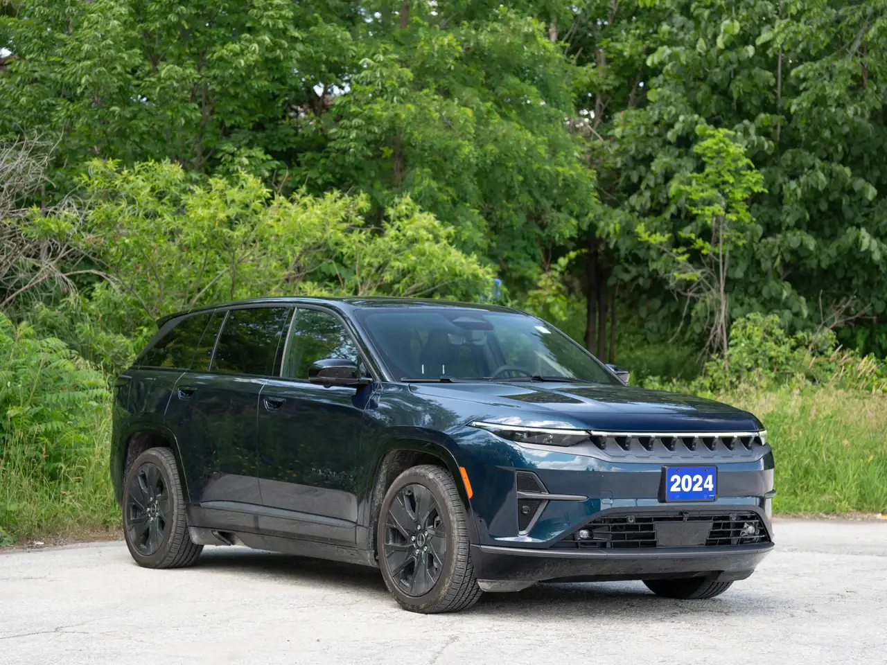 Jeep Wagoneer S - Image 3
