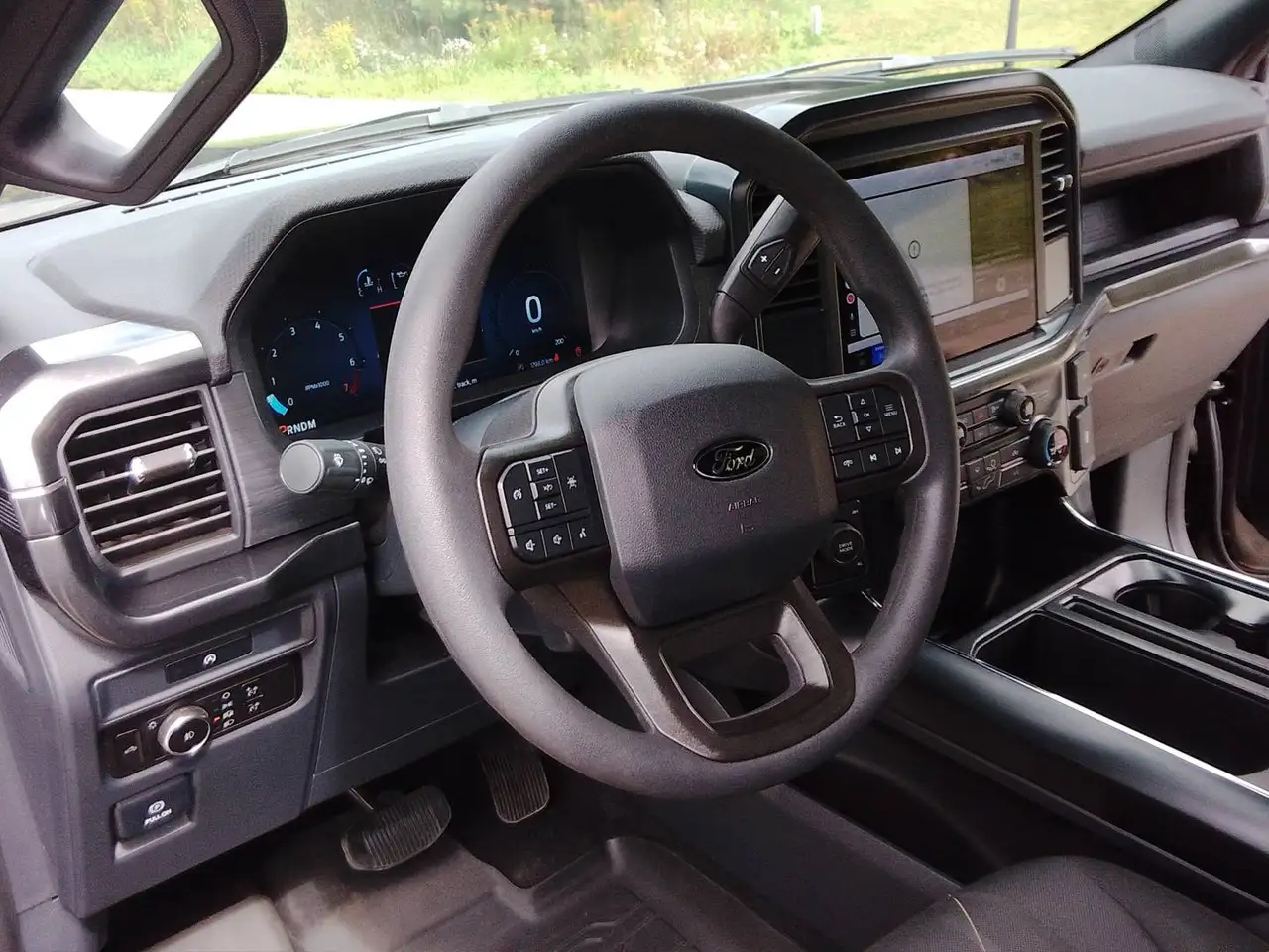 Ford F-150 - Image 25