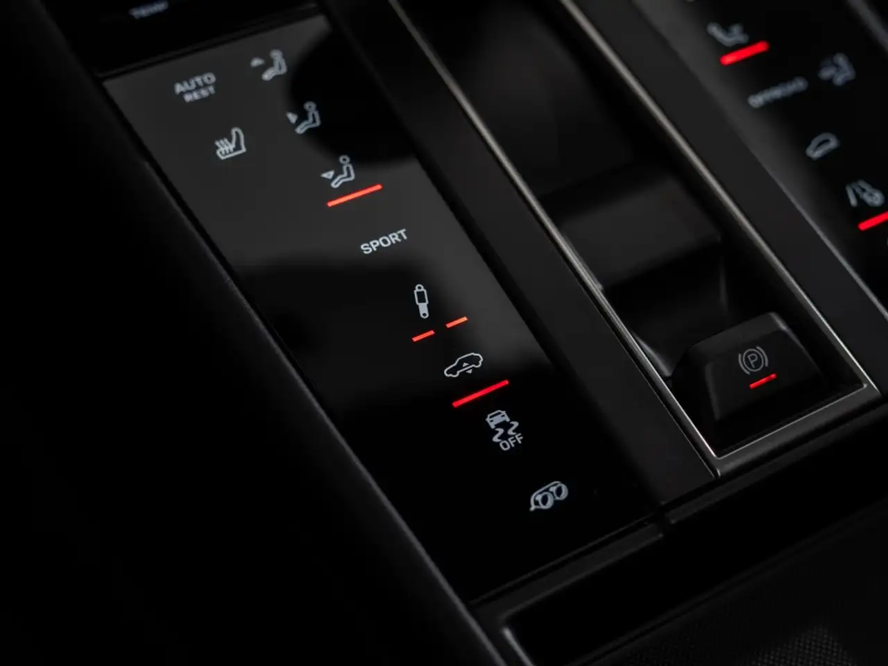 Porsche Macan - Image 29