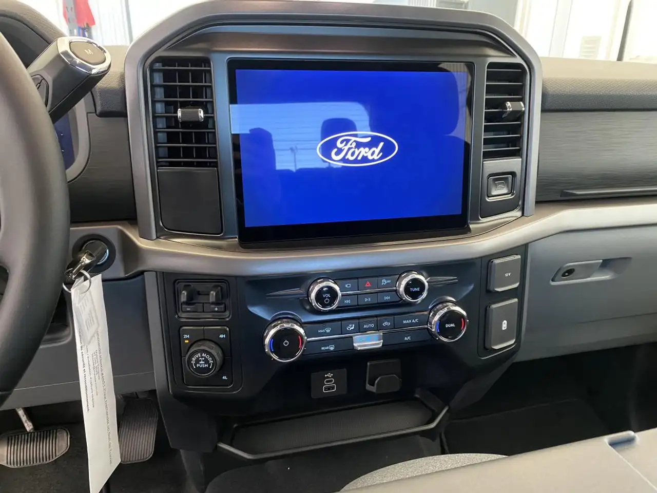 Ford F-150 - Image 8