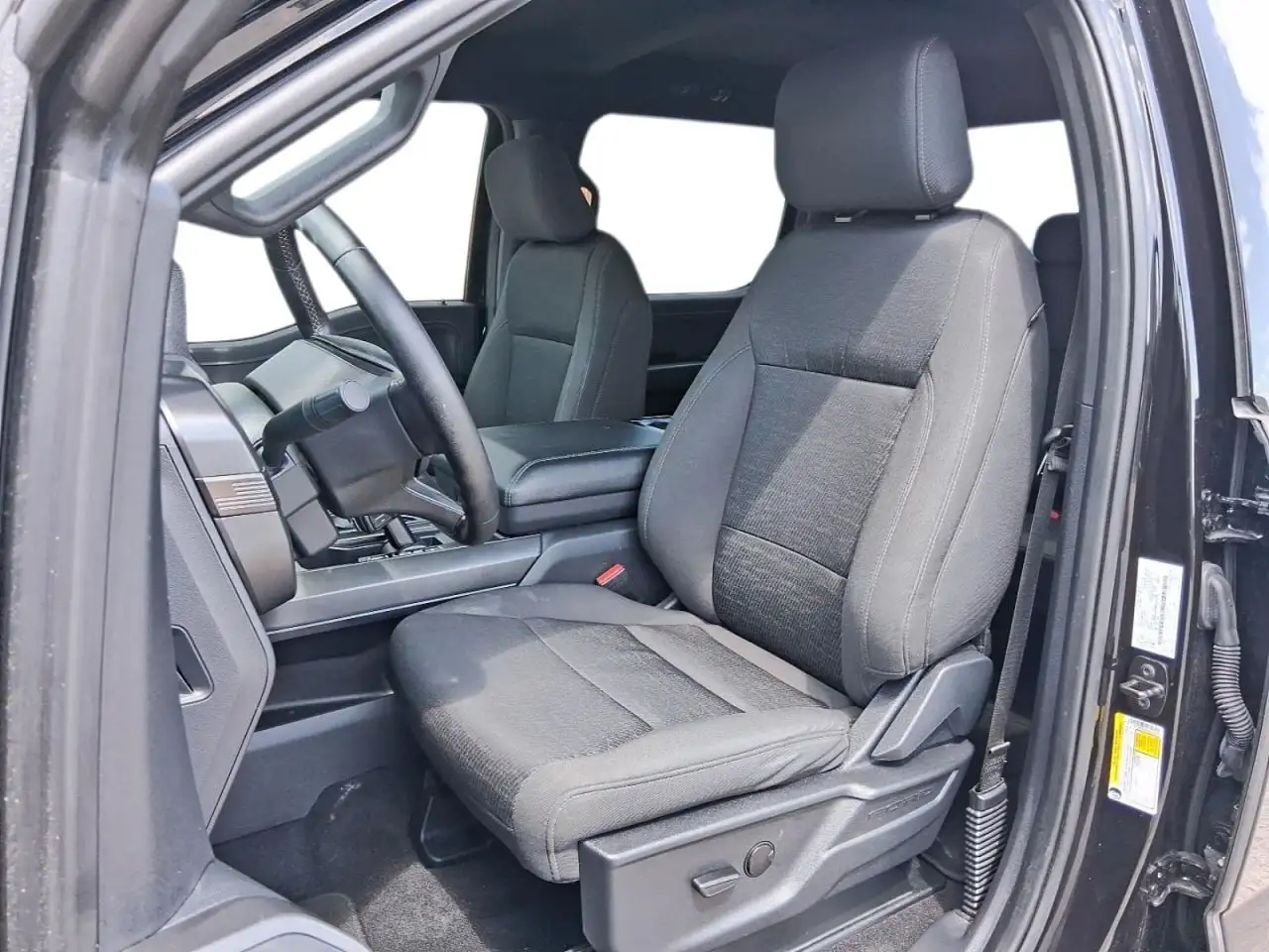 Ford F-150 - Image 8