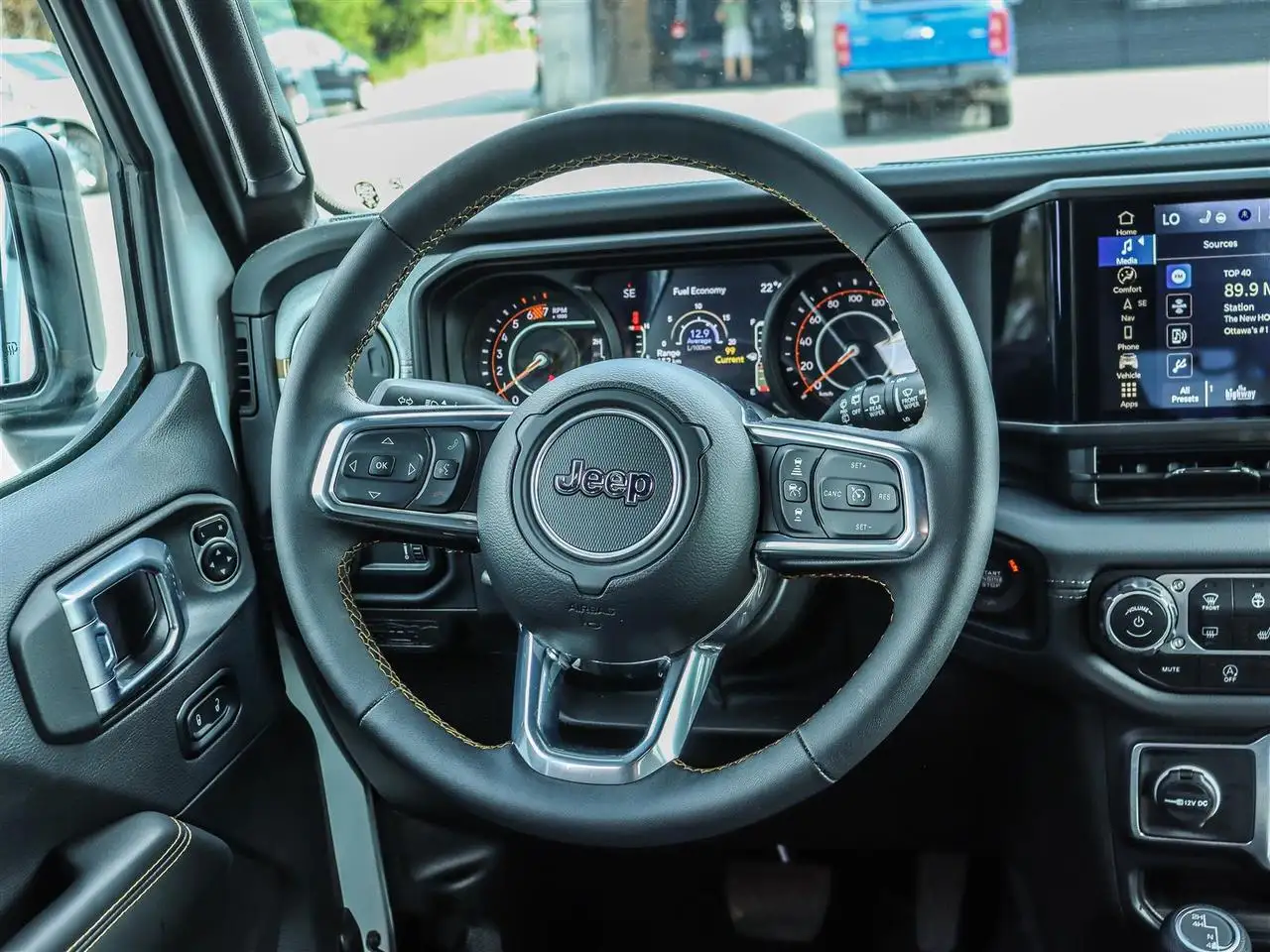 Jeep Wrangler - Image 9