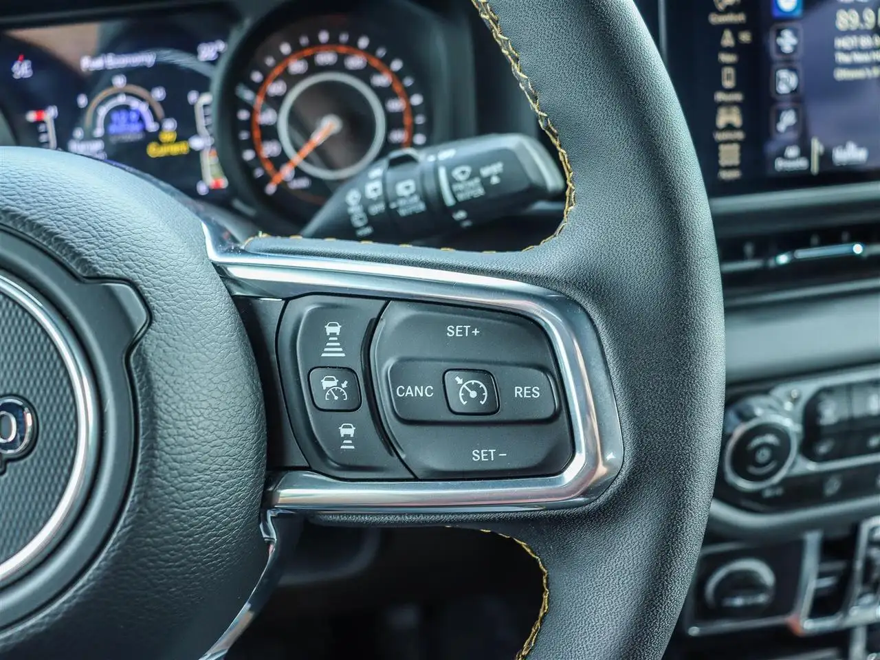 Jeep Wrangler - Image 23