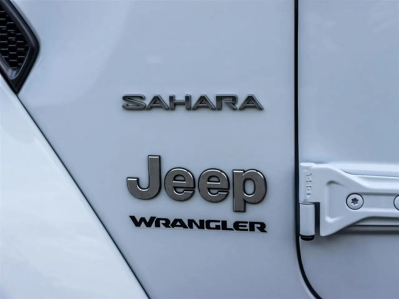 Jeep Wrangler - Image 18