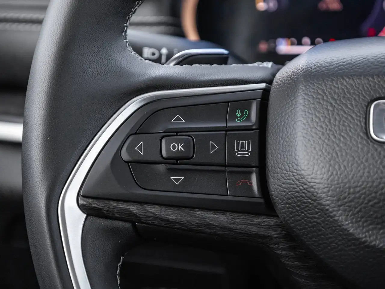 Jeep Grand Cherokee - Image 10