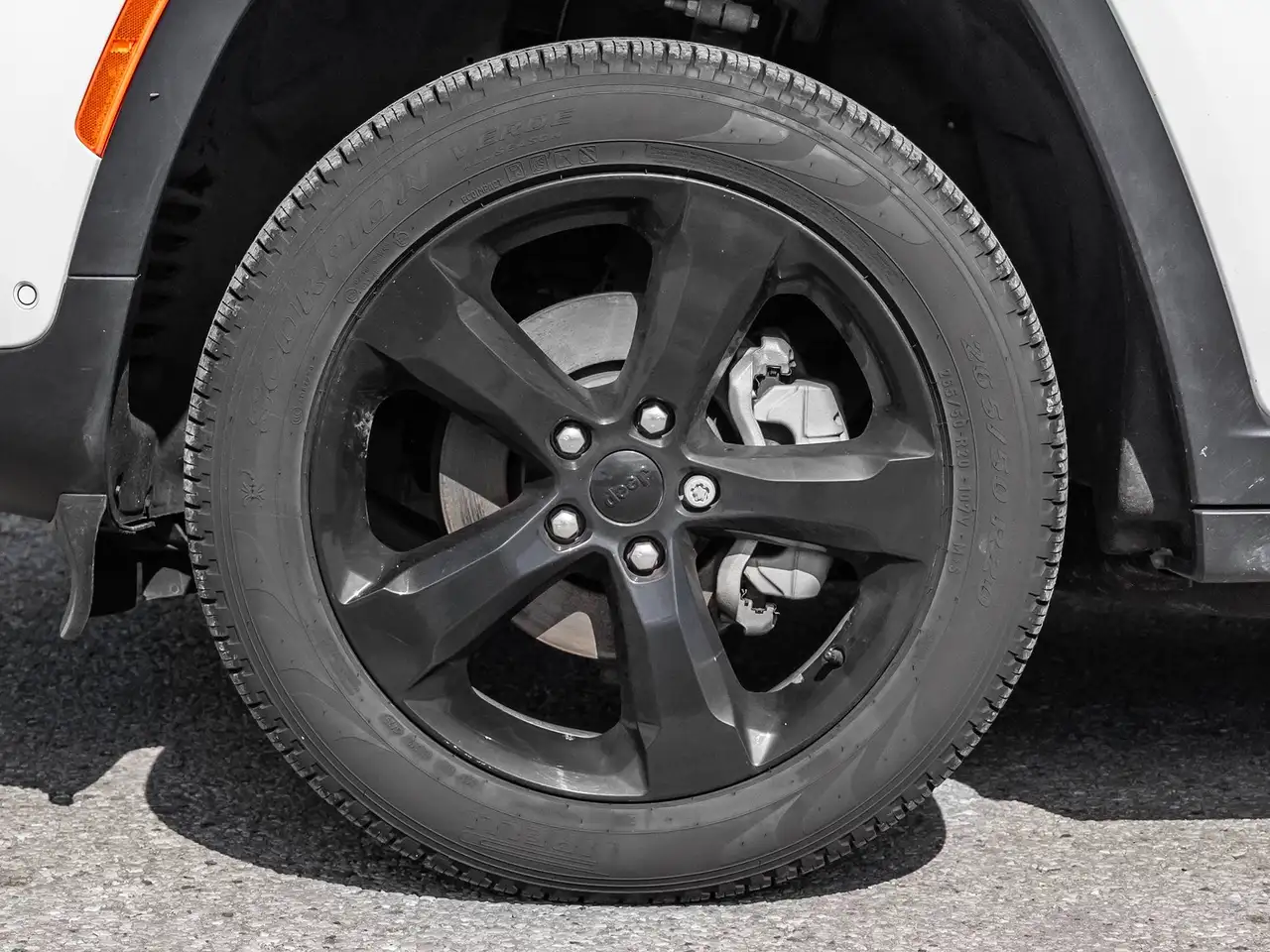 Jeep Grand Cherokee - Image 4