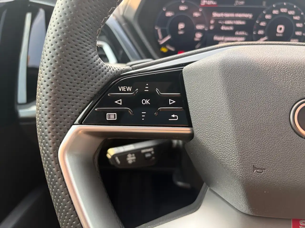 Audi Q4 e-tron - Image 14
