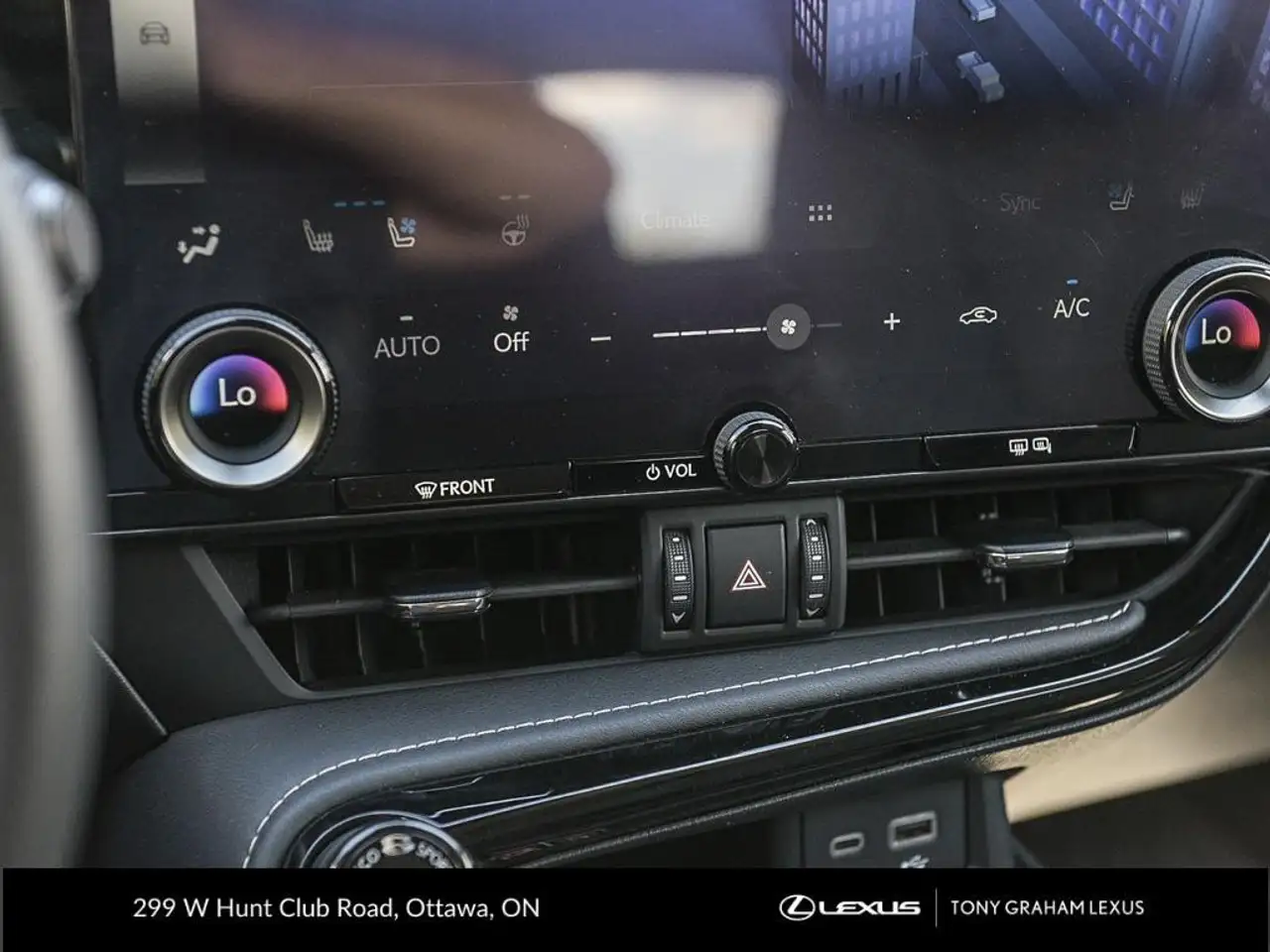 Lexus NX 350 - Image 22