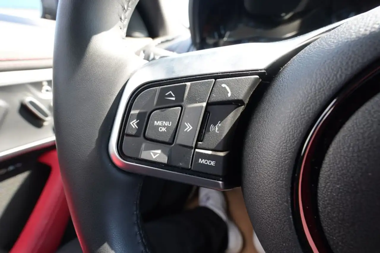 Jaguar F-Type - Image 23