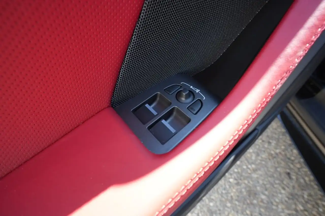 Jaguar F-Type - Image 20