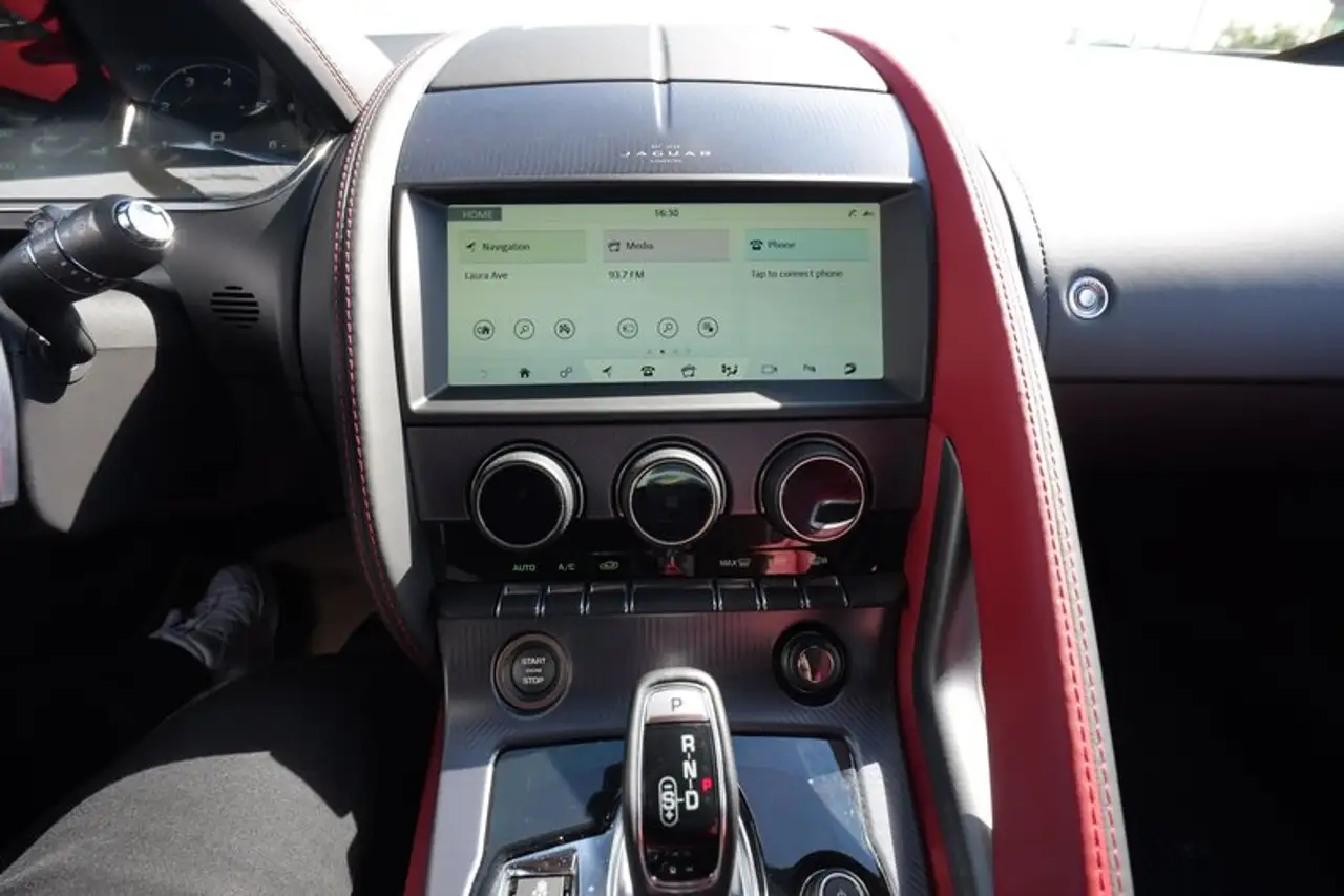 Jaguar F-Type - Image 26