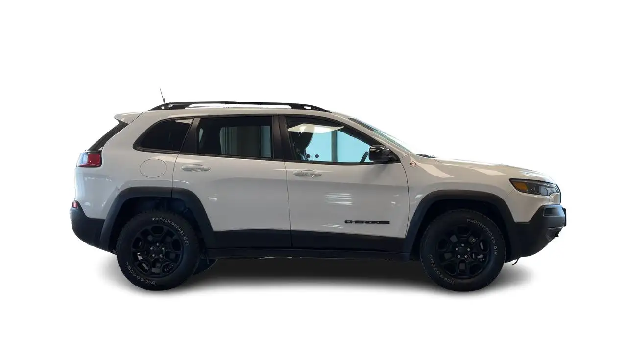 Jeep Cherokee - Image 16