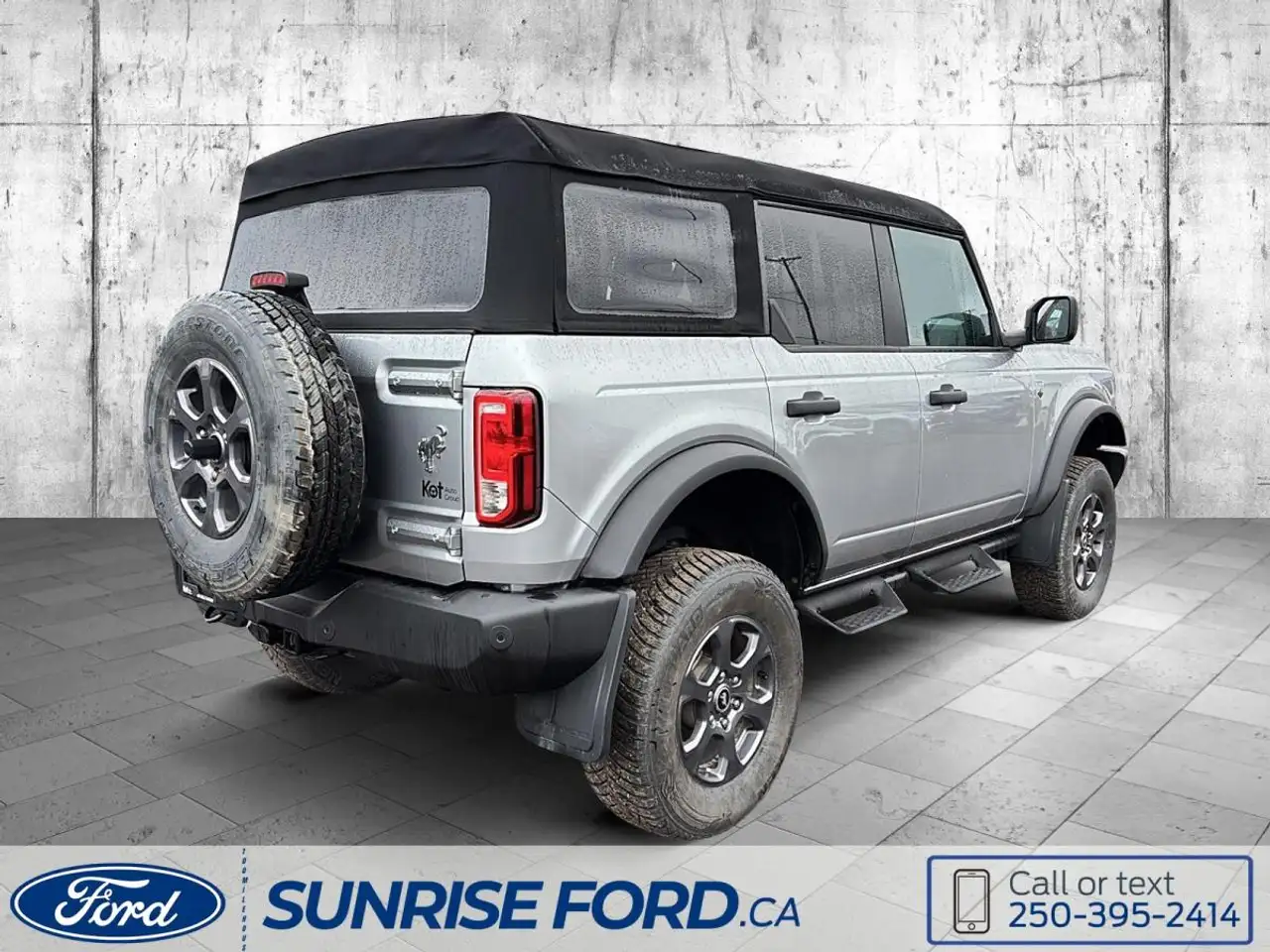Ford Bronco - Image 7