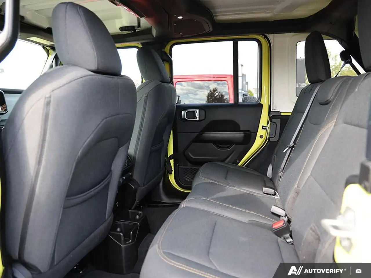 Jeep Wrangler - Image 24
