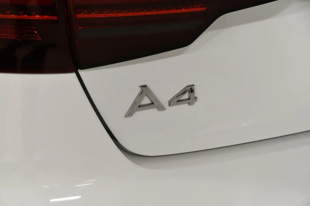Audi A4 - Image 8