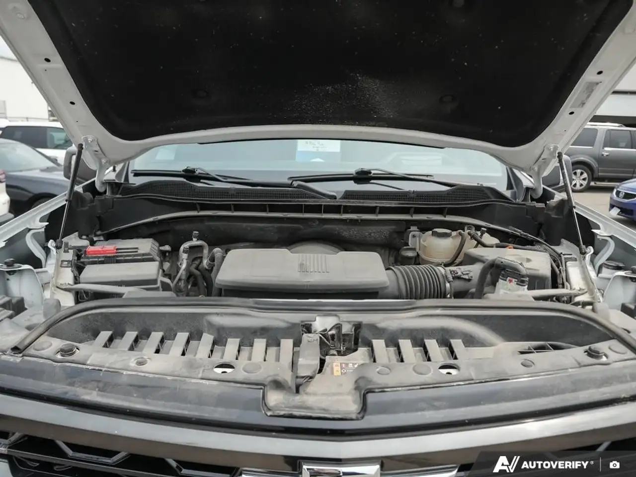Chevrolet Silverado 1500 - Image 7