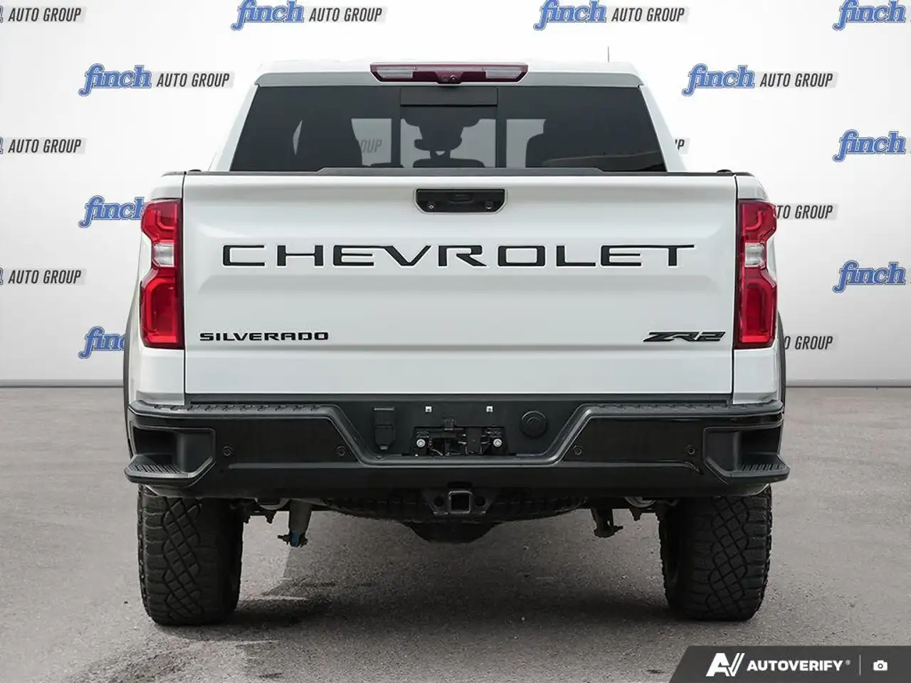 Chevrolet Silverado 1500 - Image 5