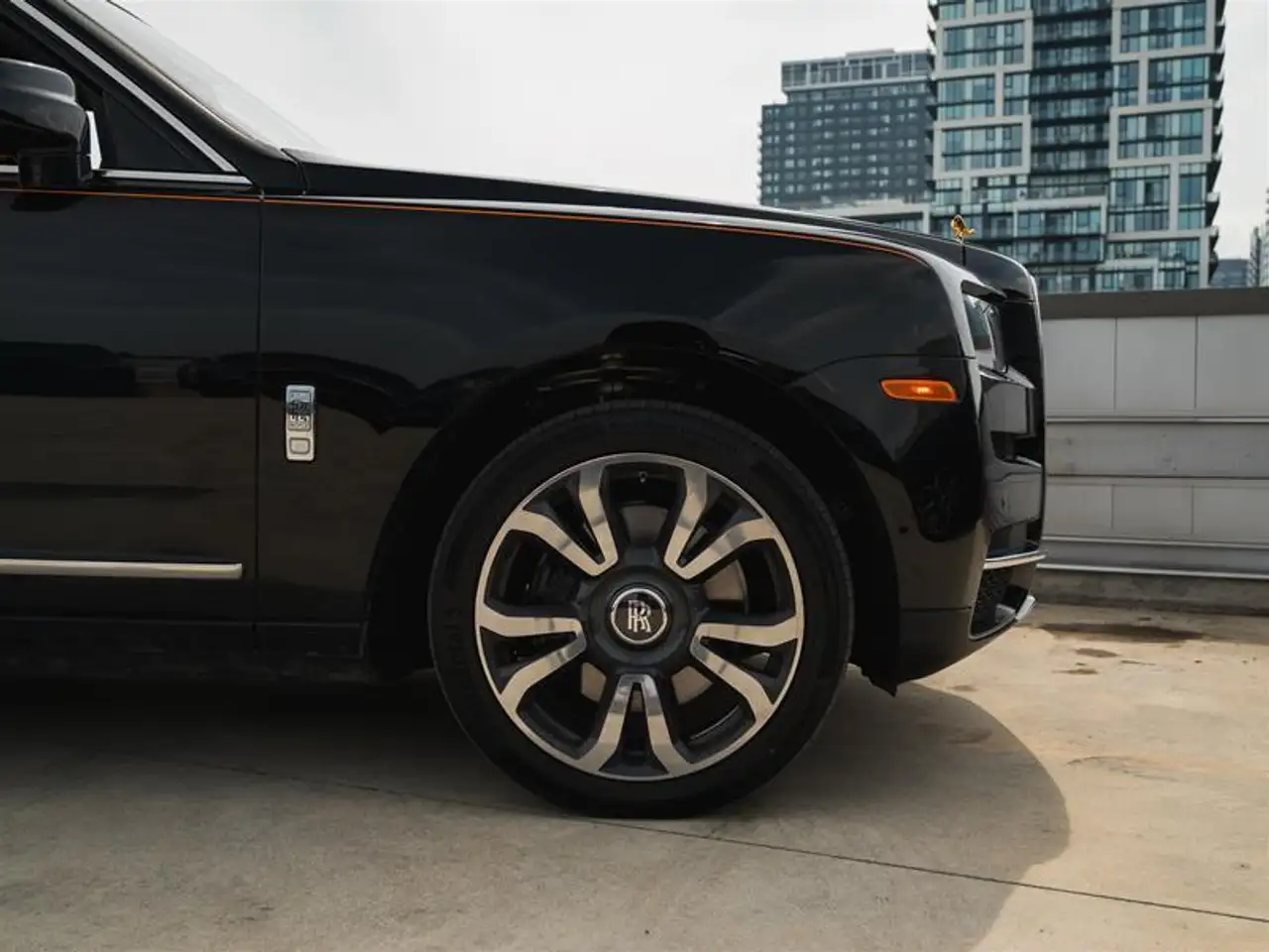 Rolls-Royce Cullinan - Image 42