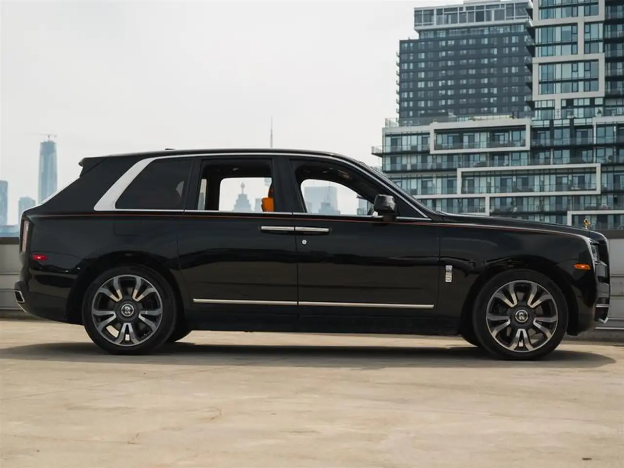 Rolls-Royce Cullinan - Image 5