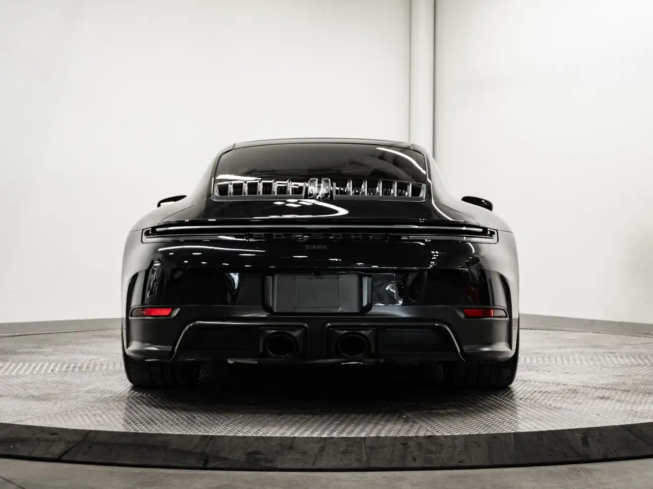 Porsche 911 - Image 6