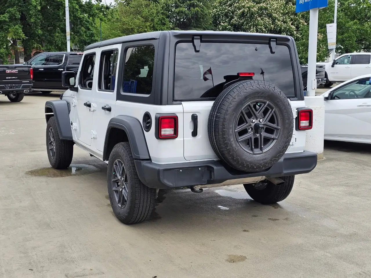 Jeep Wrangler - Image 6