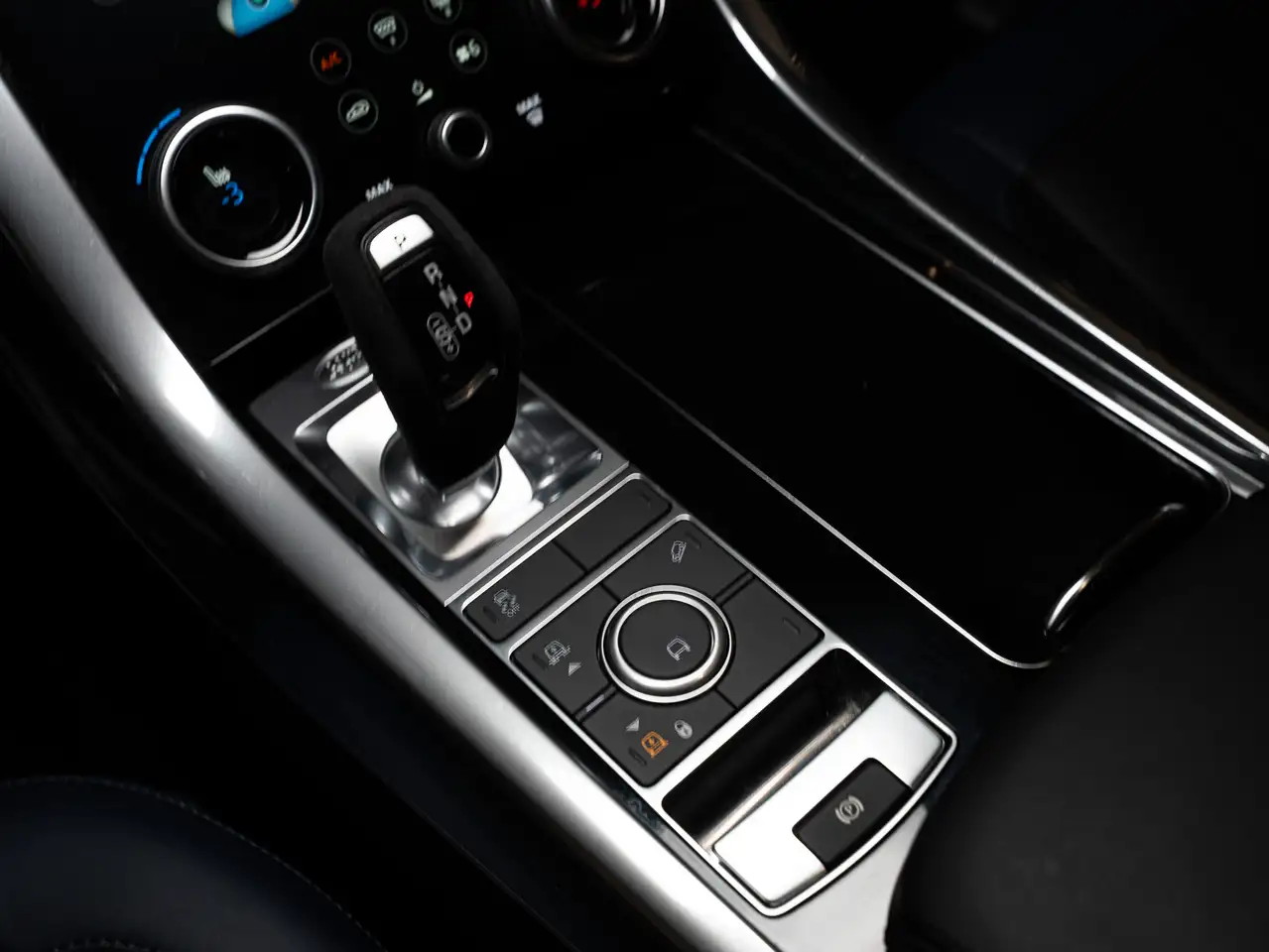 Land Rover Range Rover Sport - Image 13