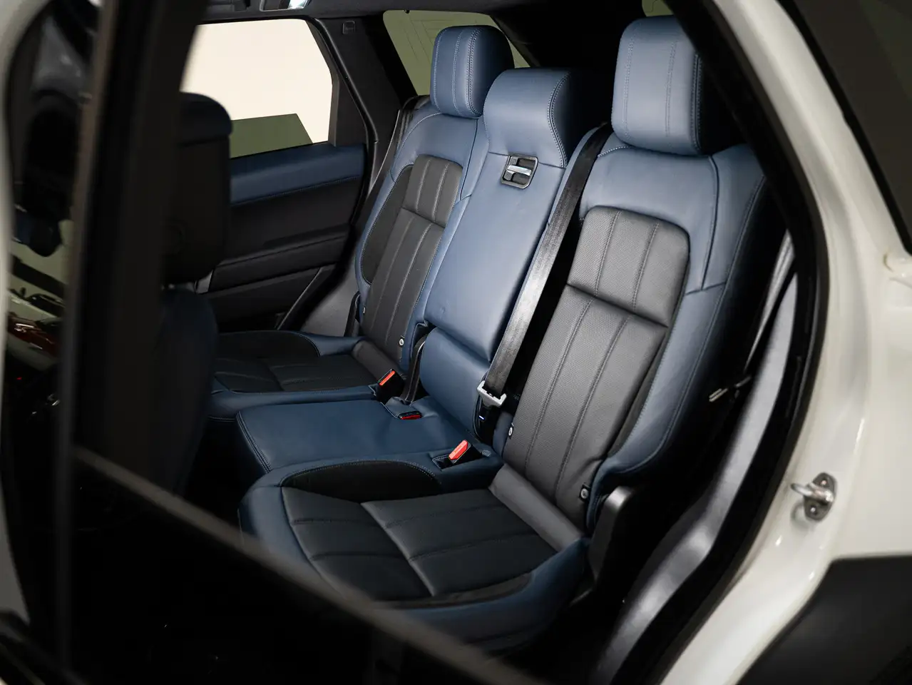 Land Rover Range Rover Sport - Image 28
