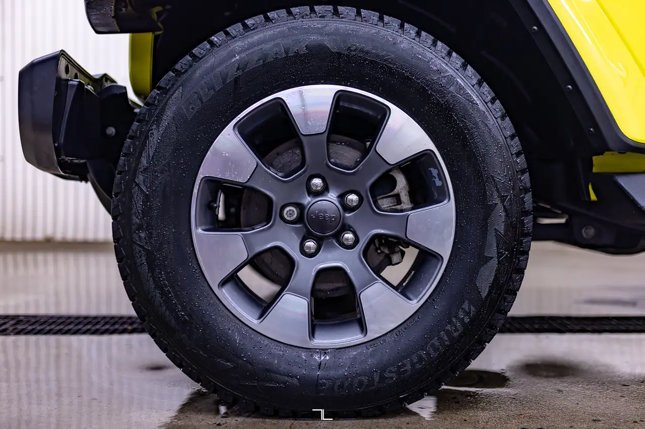 Jeep Wrangler - Image 29