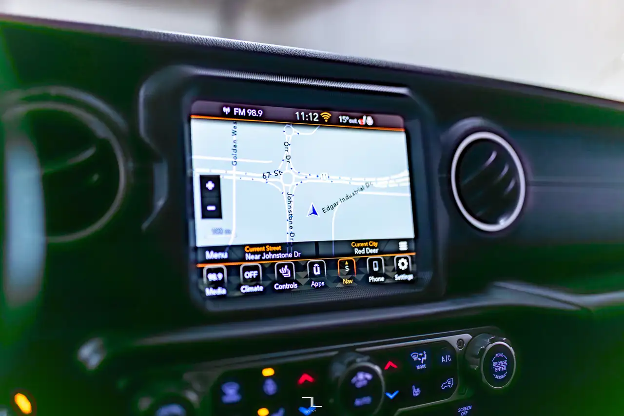 Jeep Wrangler - Image 17