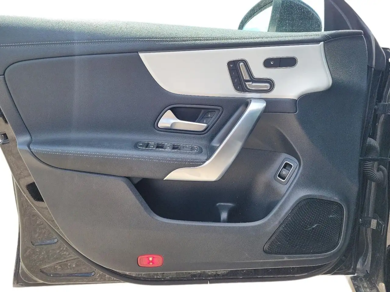 Mercedes-Benz CLA - Image 11