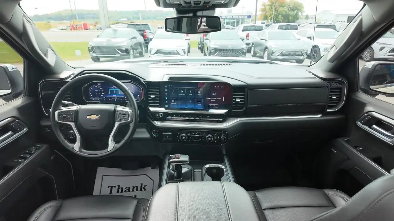 Chevrolet Silverado 1500 - Image 22