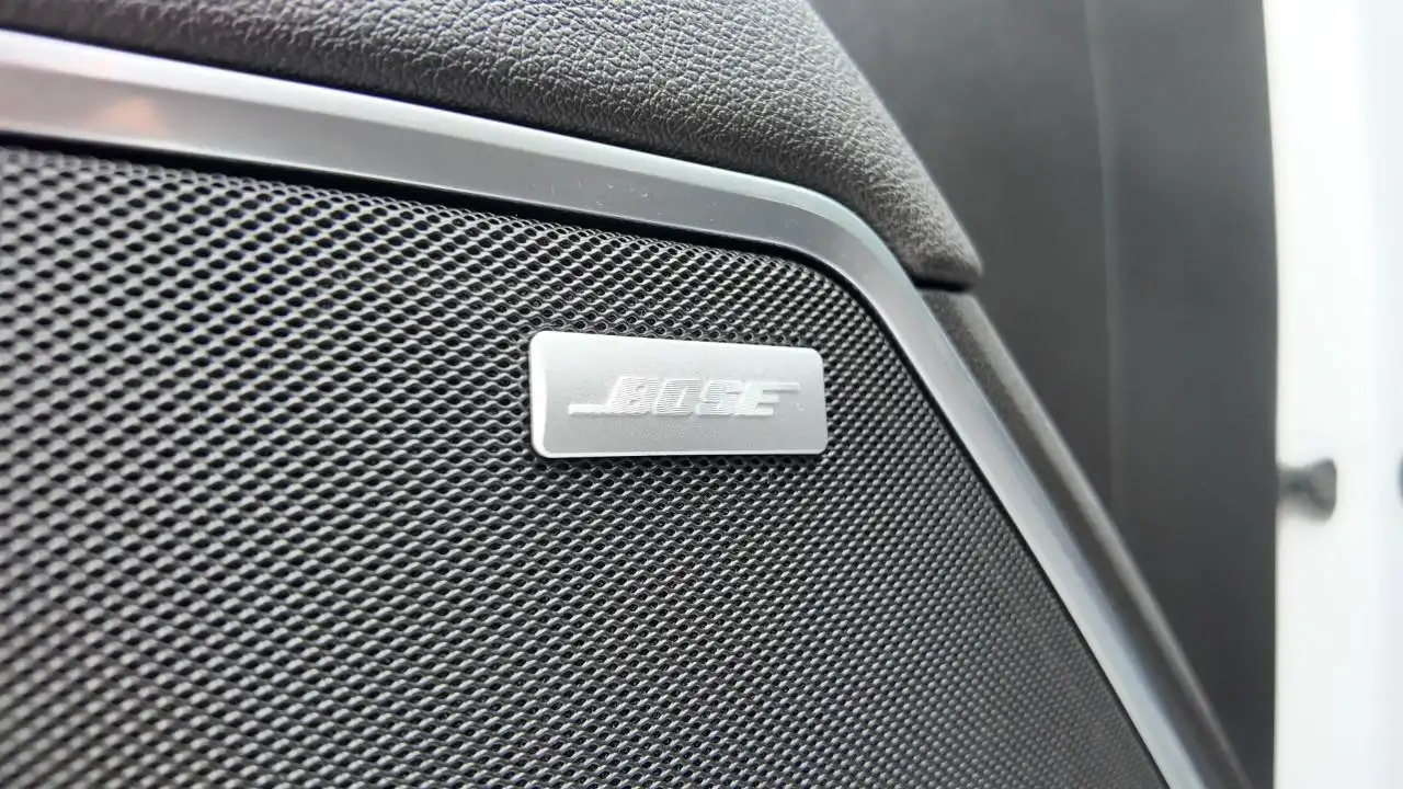 Chevrolet Silverado 1500 - Image 21