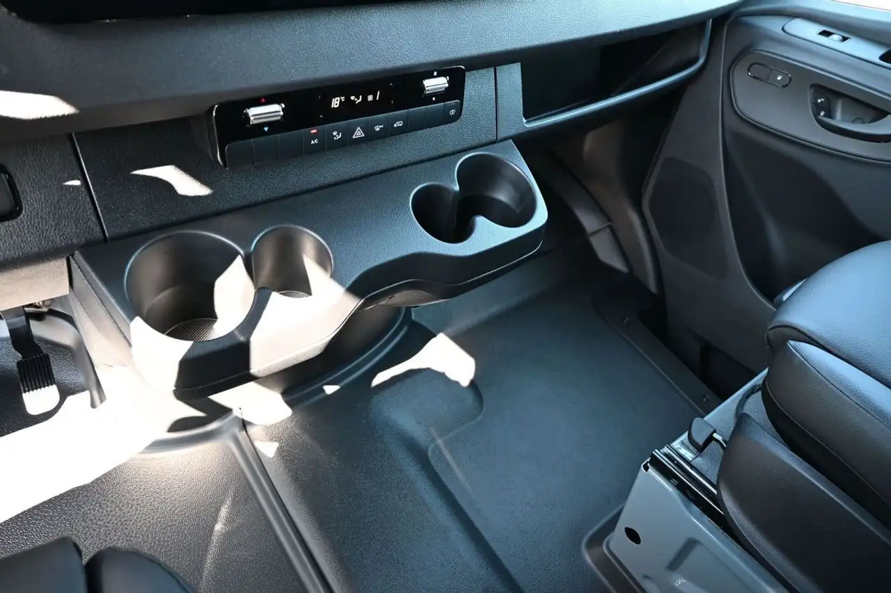 Mercedes-Benz Sprinter - Image 6