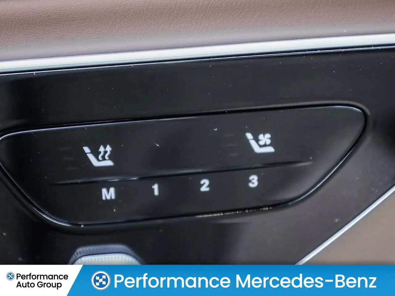Mercedes-Benz E-Class - Image 19