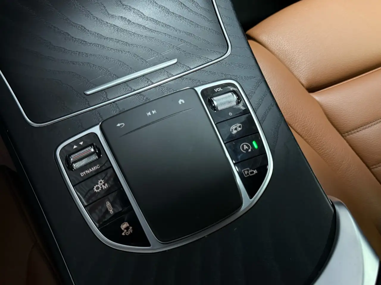 Mercedes-Benz GLC - Image 14