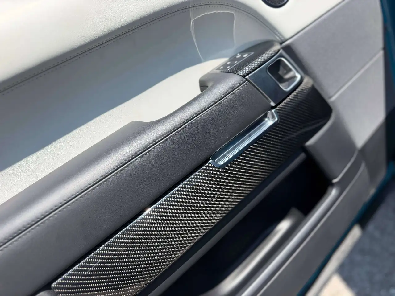 Land Rover Range Rover Sport - Image 13