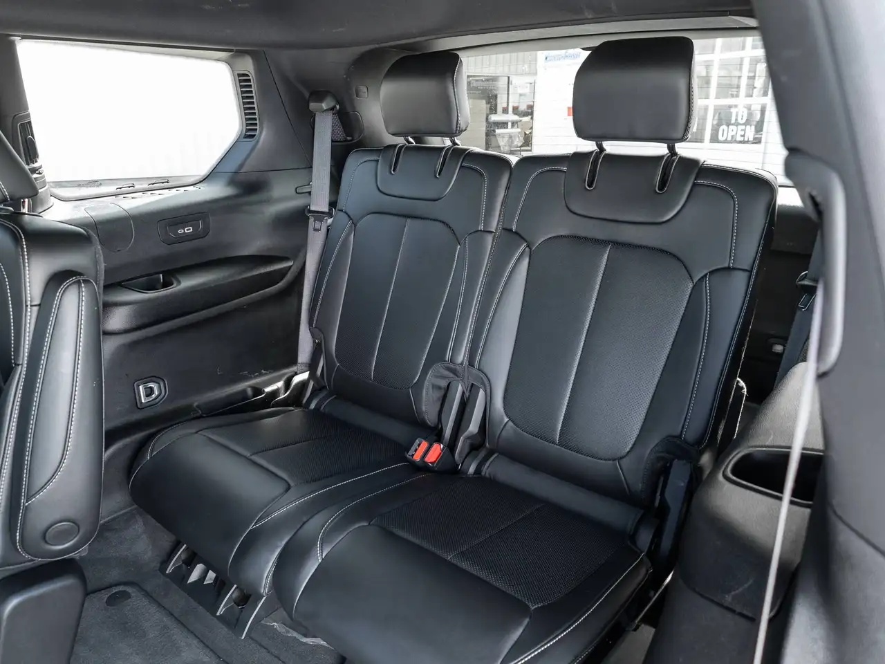 Jeep Grand Cherokee - Image 27