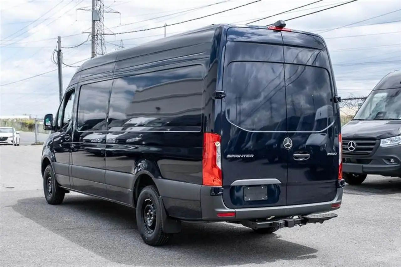 Mercedes-Benz Sprinter 2500 - Image 4