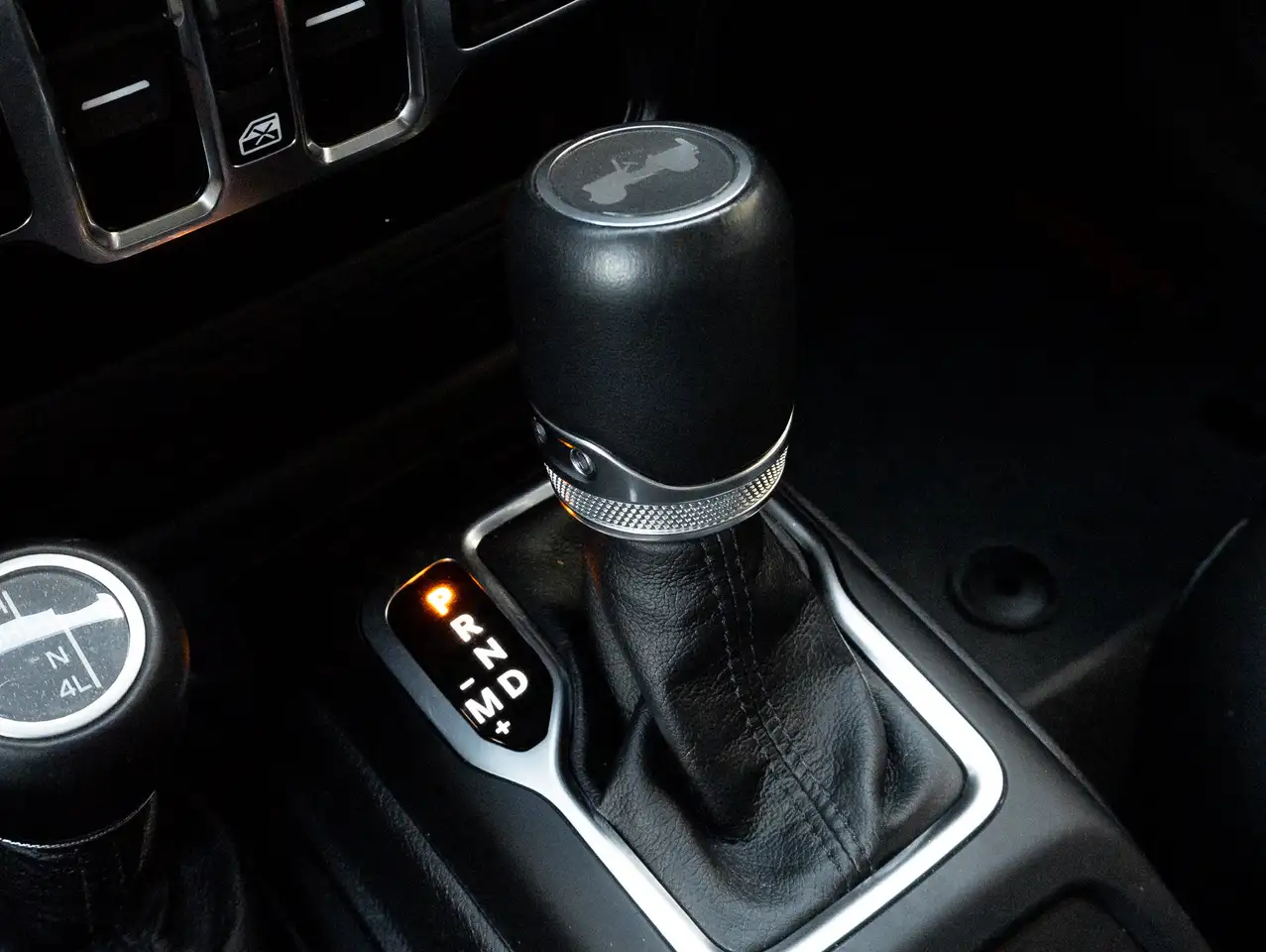 Jeep Wrangler - Image 15