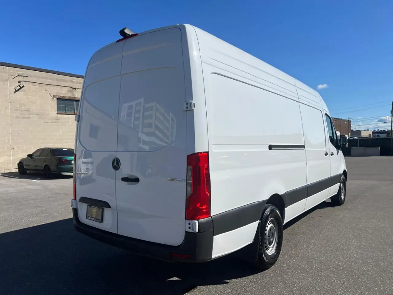Mercedes-Benz Sprinter - Image 4