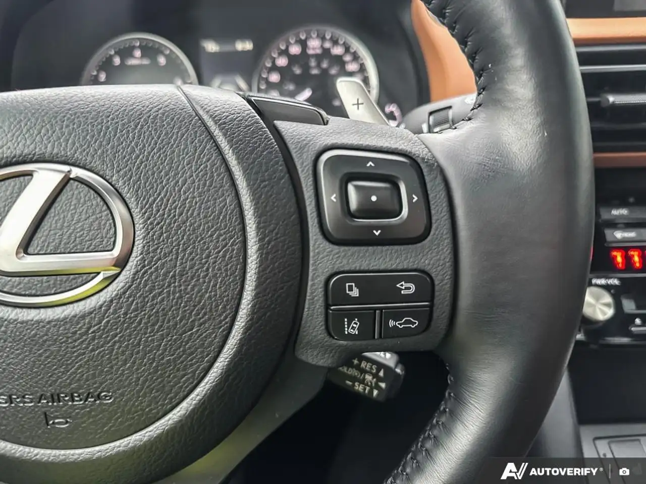 Lexus IS - Image 16