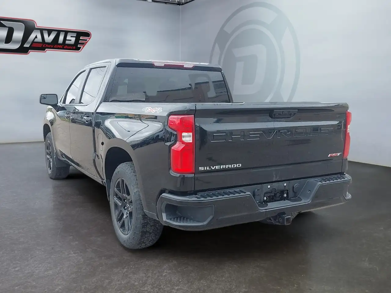 Chevrolet Silverado 1500 - Image 4