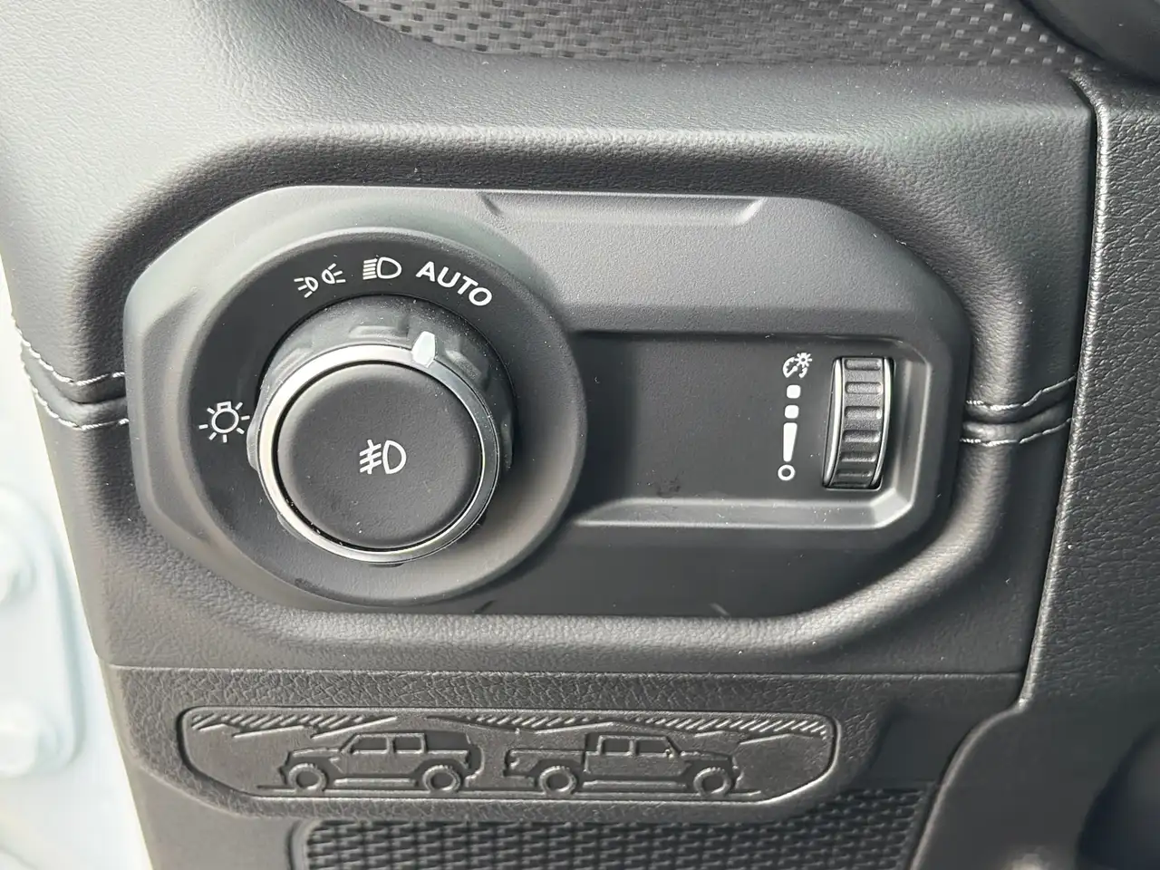 Jeep Wrangler - Image 24