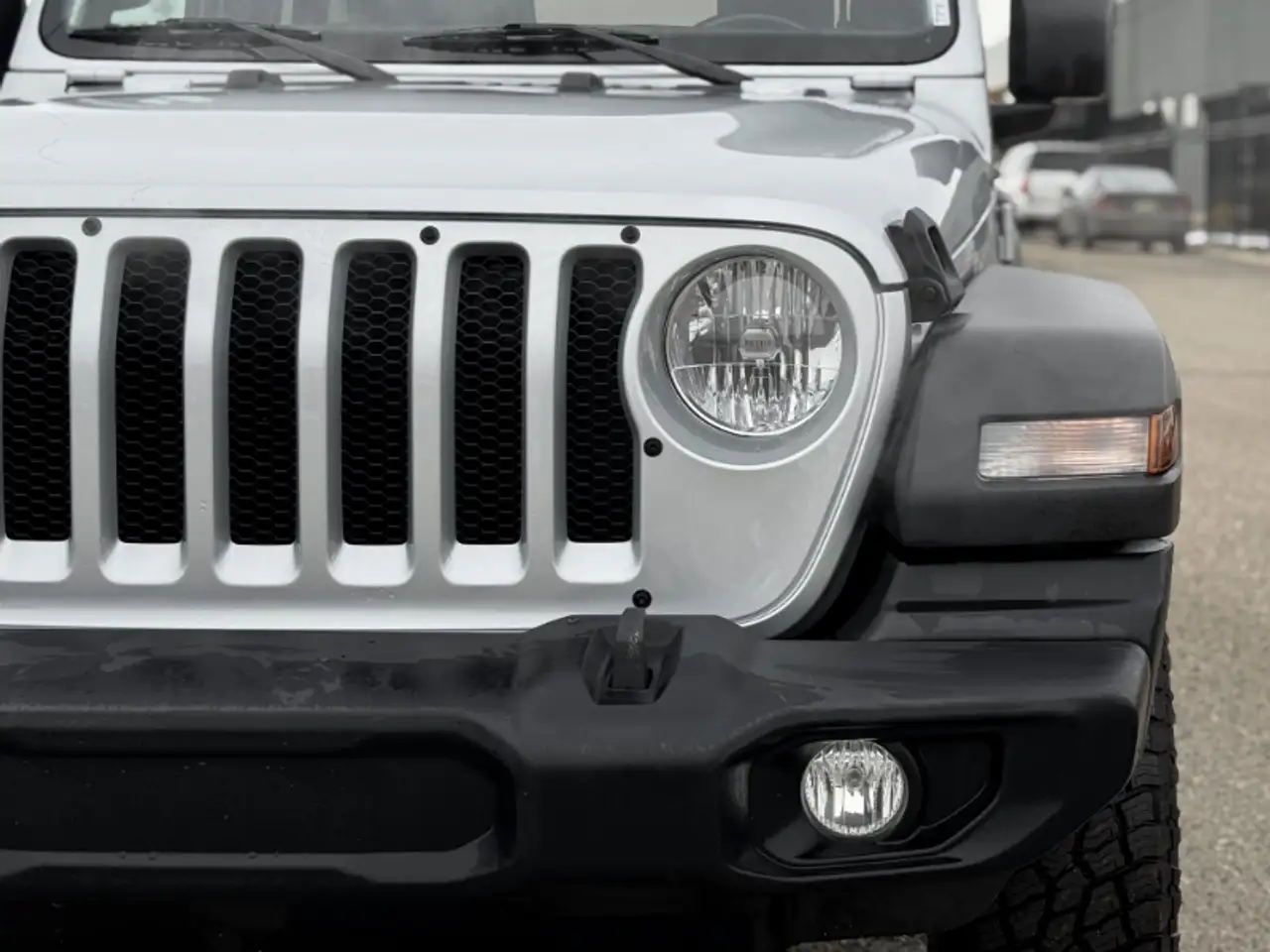 Jeep Wrangler - Image 27