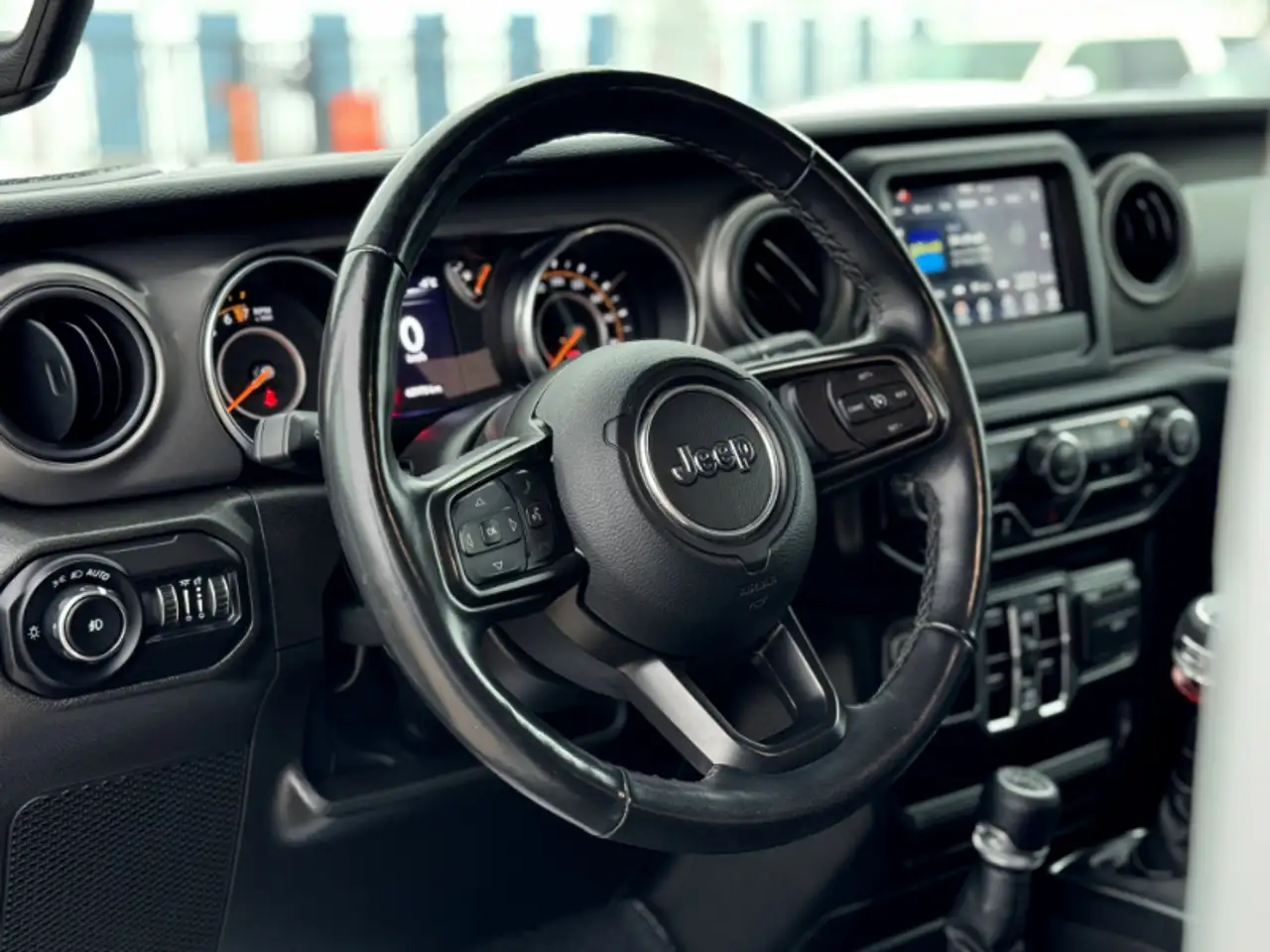 Jeep Wrangler - Image 9