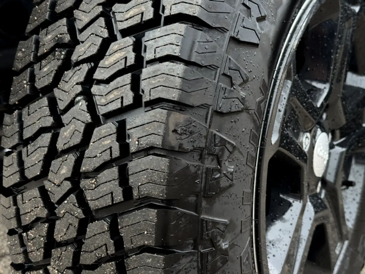 Jeep Wrangler - Image 26