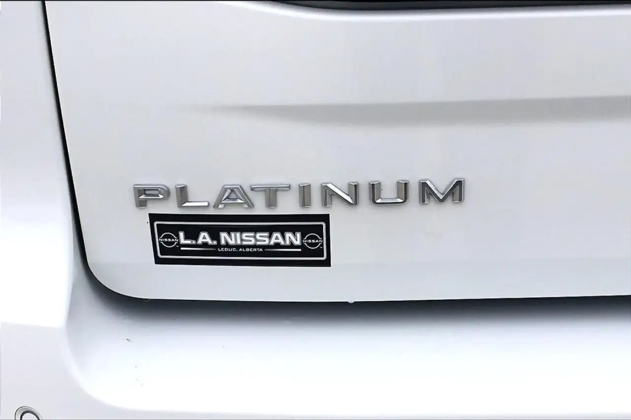 Ford Expedition - Image 8