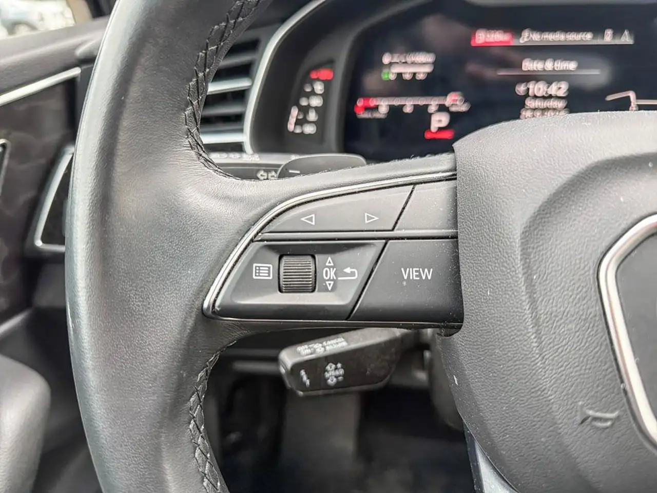 Audi Q7 - Image 10